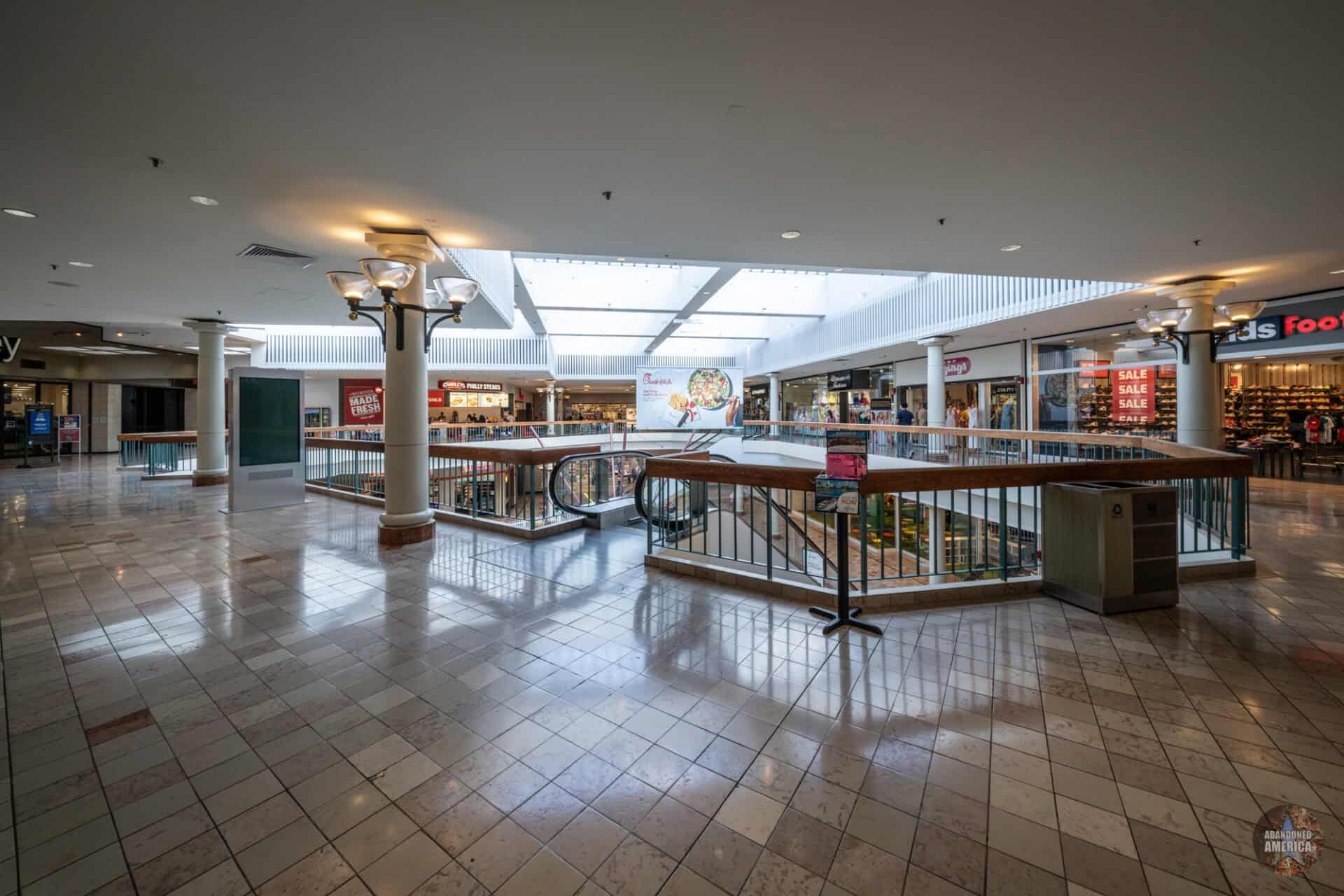 Mall Transformation: Woodbridge Center's Evolution in New Jersey